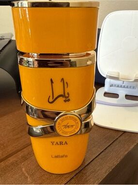 Lattafa Yara Perfume Spray - New no box